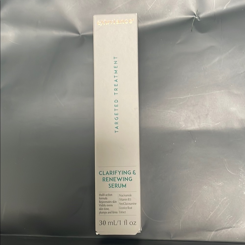 Skinceuticals Clarifying and Renewing Serum - White